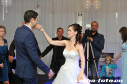 První novomanželský tanec